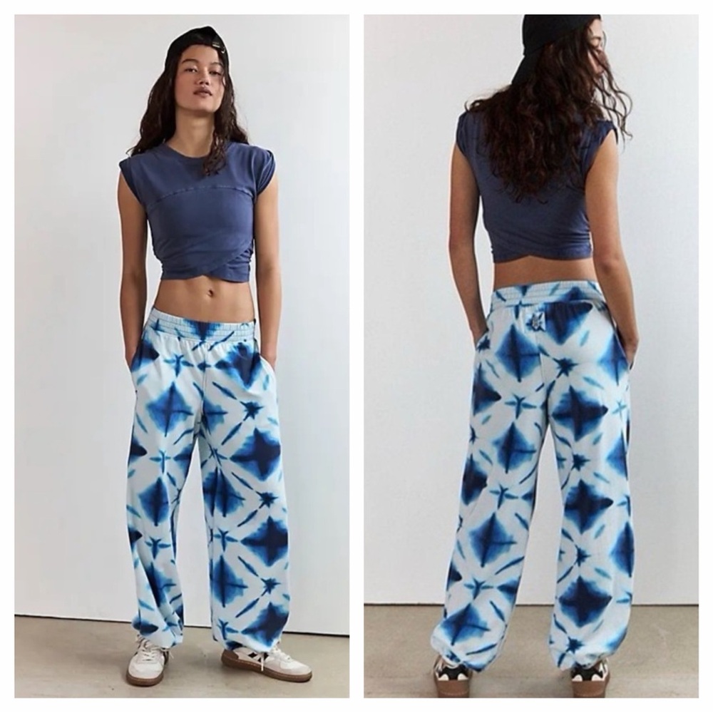 NWOT Medium Free People Movement Crossover set